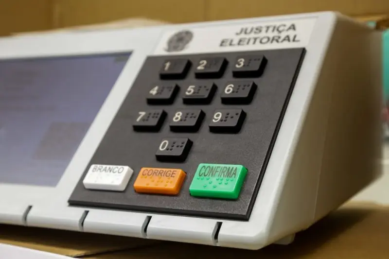Teclado de urna eletrônica da Justiça Eleitoral